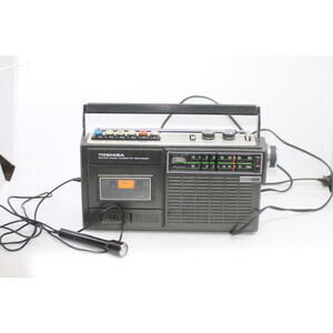 Vintage Toshiba RT-520F FM AM Cassette Recorder Boombox Japan w/Mic